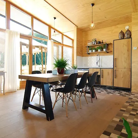 Freelodge - City & Nature